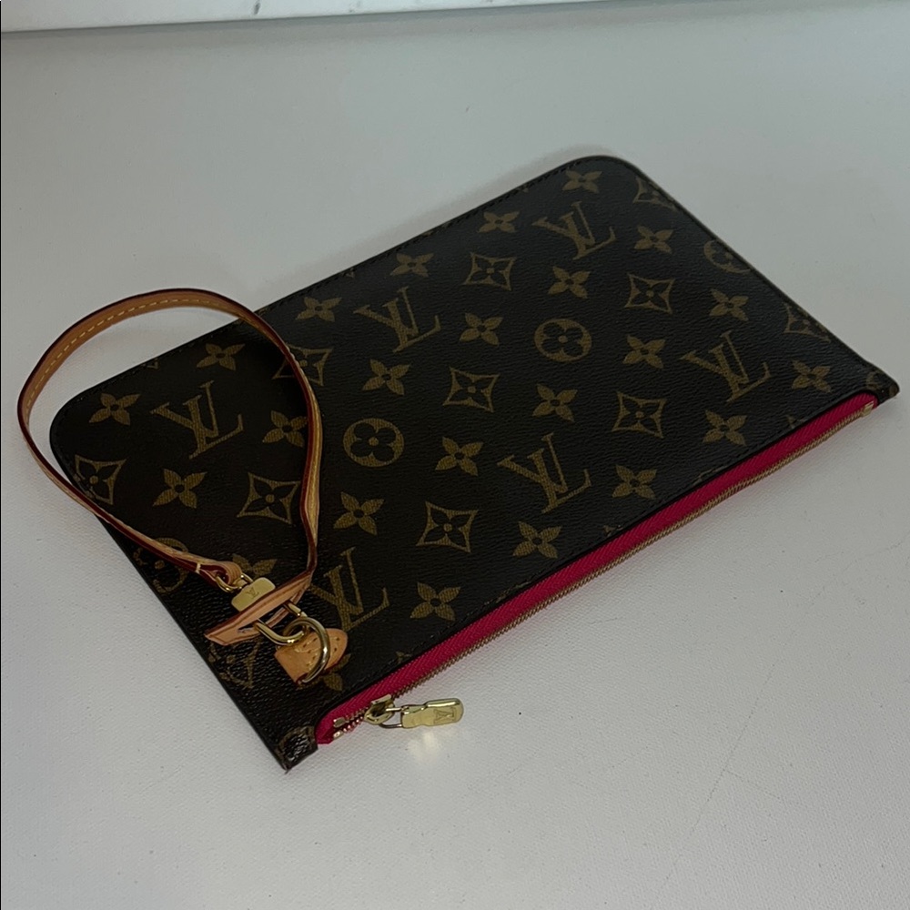 Louis Vuitton LV Monogram GM Neverfull Clutch Pouch Bag - Picture 10 of 12